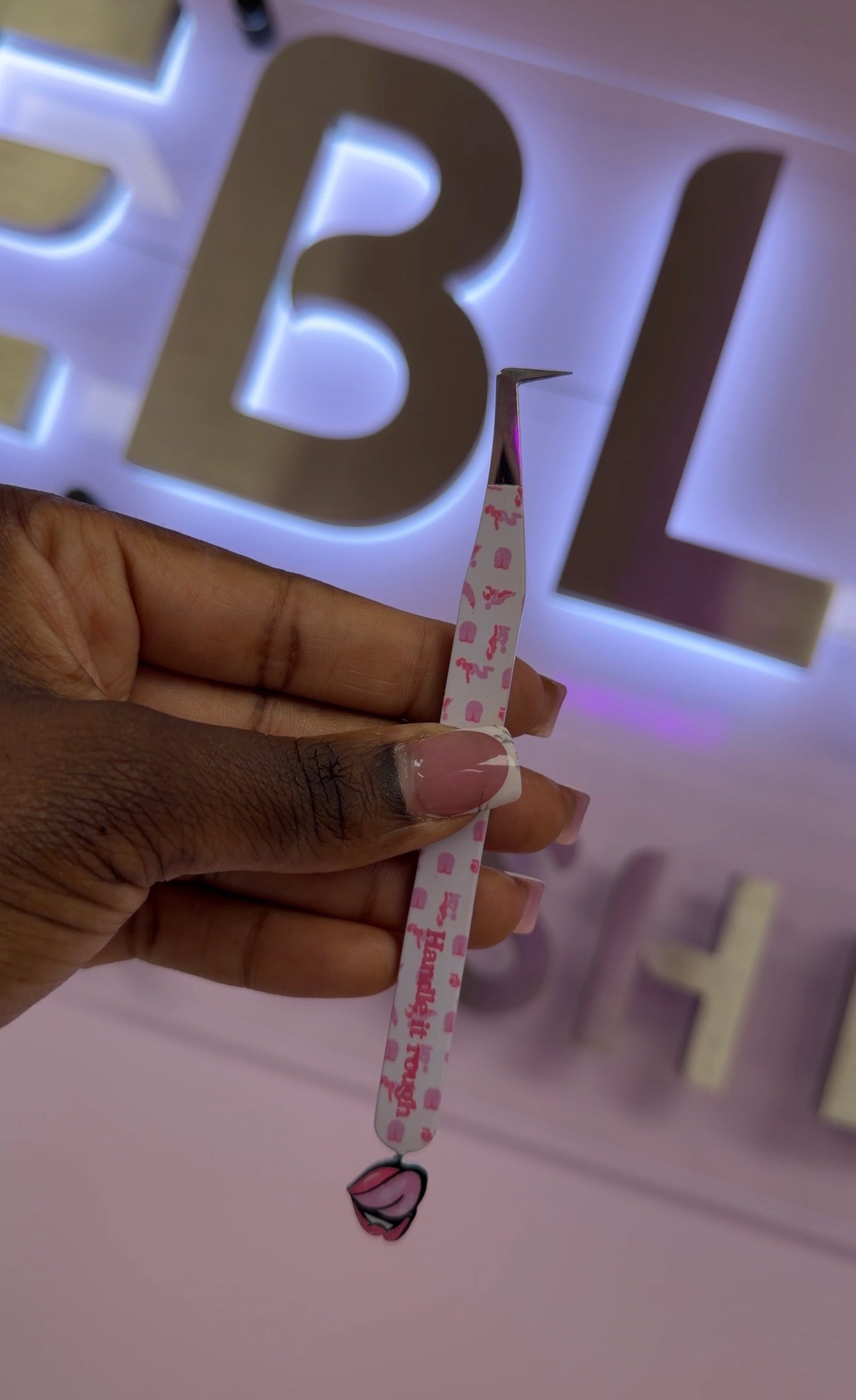 No Manners Tweezers |Non Fiber Tip
