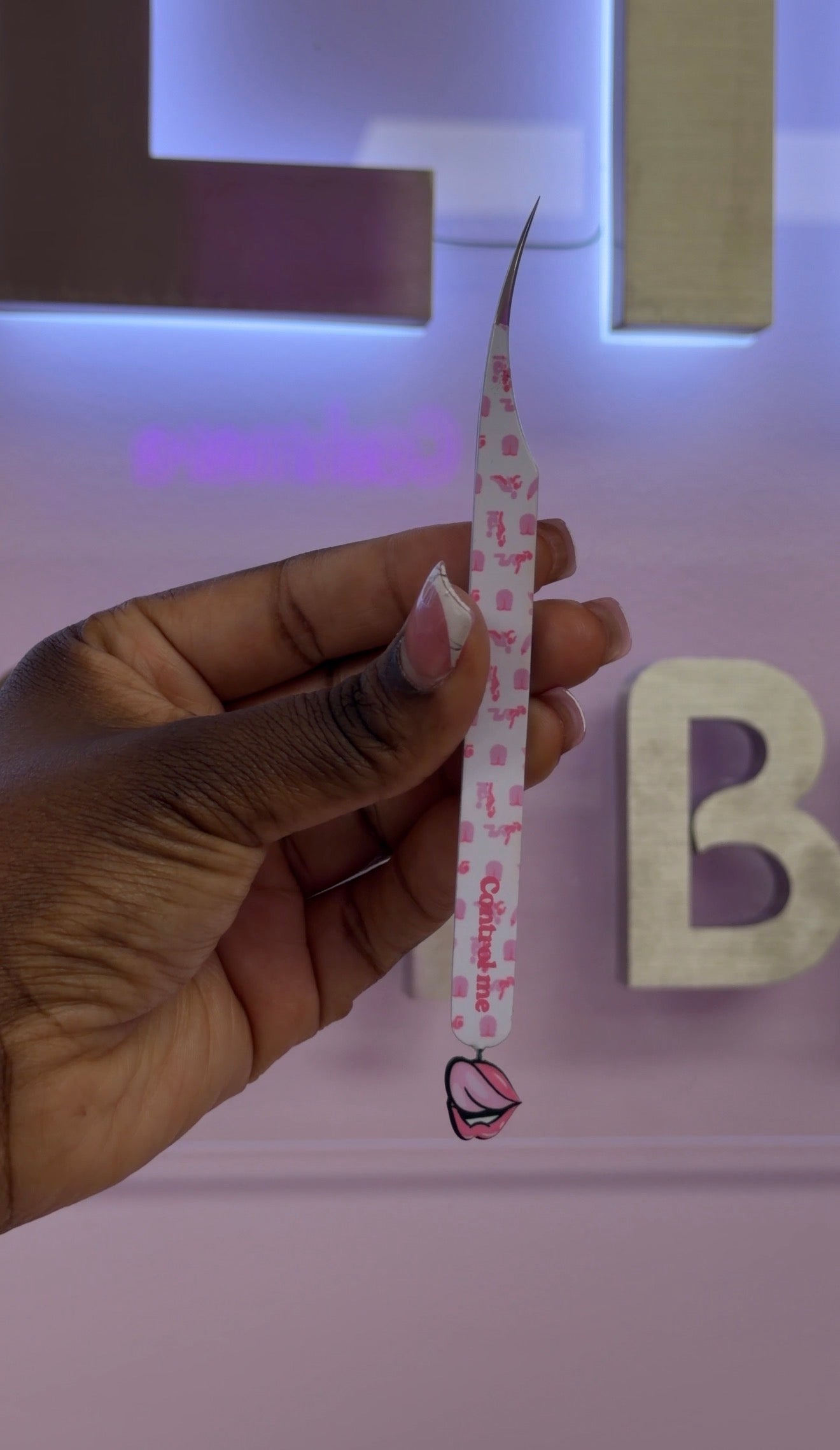 No Manners Tweezers |Non Fiber Tip
